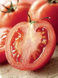 半个西红柿 番茄图片